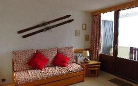 LE Hameau 001
